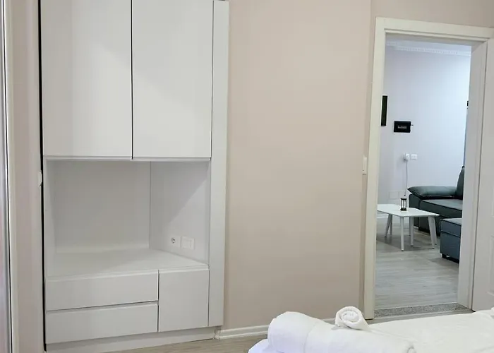 Kris Apartmán Golem (Tirana)