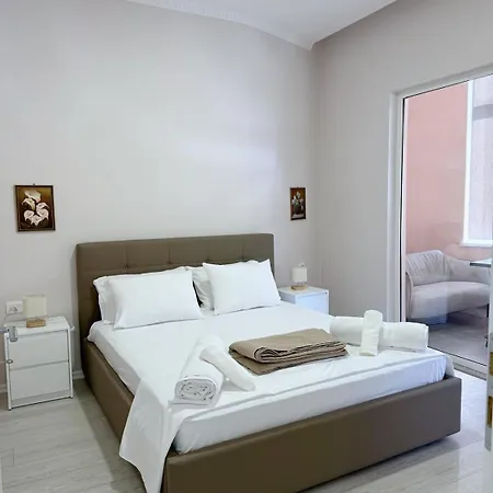Kris Apartment