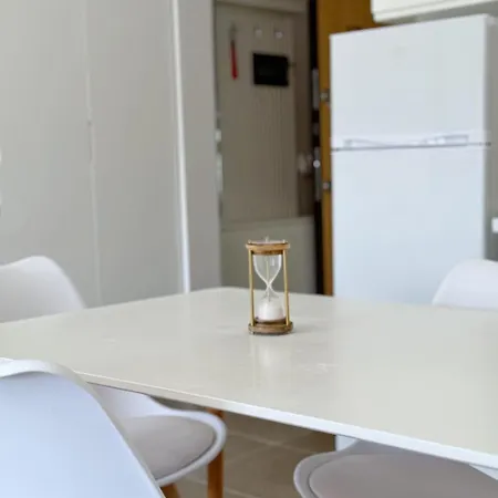 Kris דירה גולם