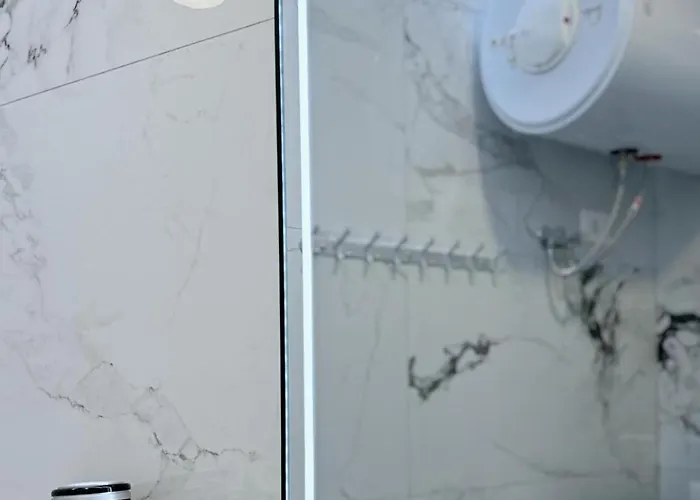 Kris Apartment Golem (Tirana)